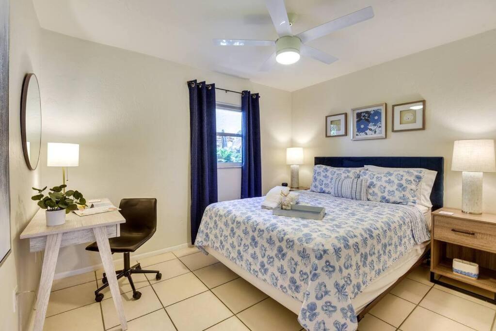 Coconut Cove Mid-Long Term Stays Available Walk To Downtown Trolly To Beaches Sarasota Exterior foto